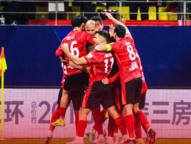 开云平台中国-【中超】费利佩破门周定洋进球被吹 蓉城1比0三镇